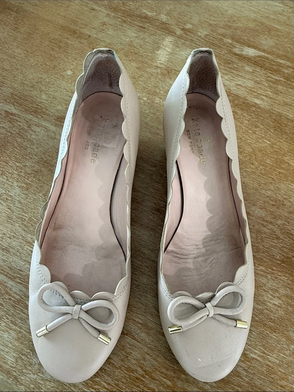 kate spade New York Yasmin Scalloped Bow Block Heel Pumps Nude 7.5